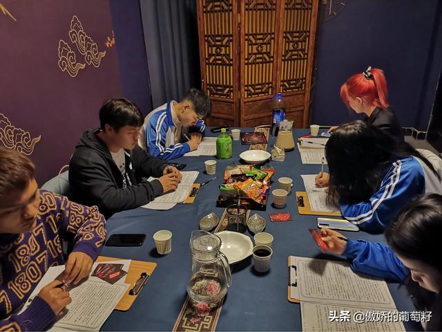 剧本杀隐藏着灰色产业（剧本杀存在着的行业乱象）-齐力副业