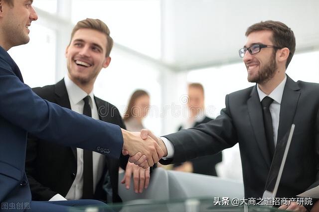 如何开连锁实体店-齐力副业