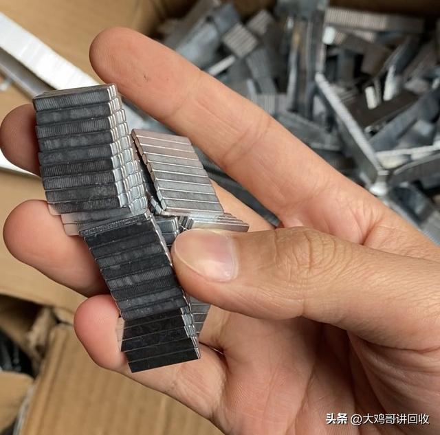 冷门生意才好做，靠回收强磁挣钱-齐力副业